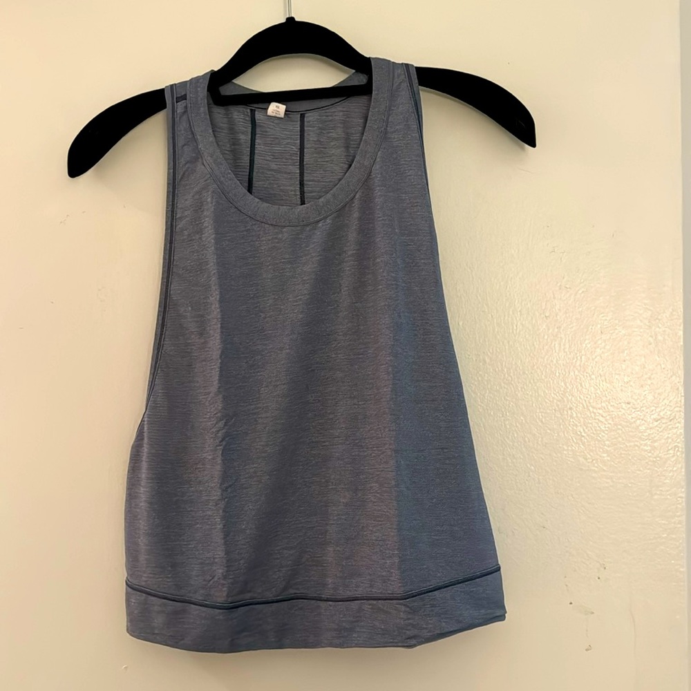 Lululemon size 8 tank top